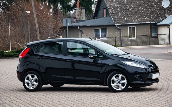 Ford Fiesta cena 17900 przebieg: 195000, rok produkcji 2008 z Jelcz-Laskowice małe 631